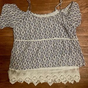 Stitch Fix Skies are Blue Cold Shoulder Top